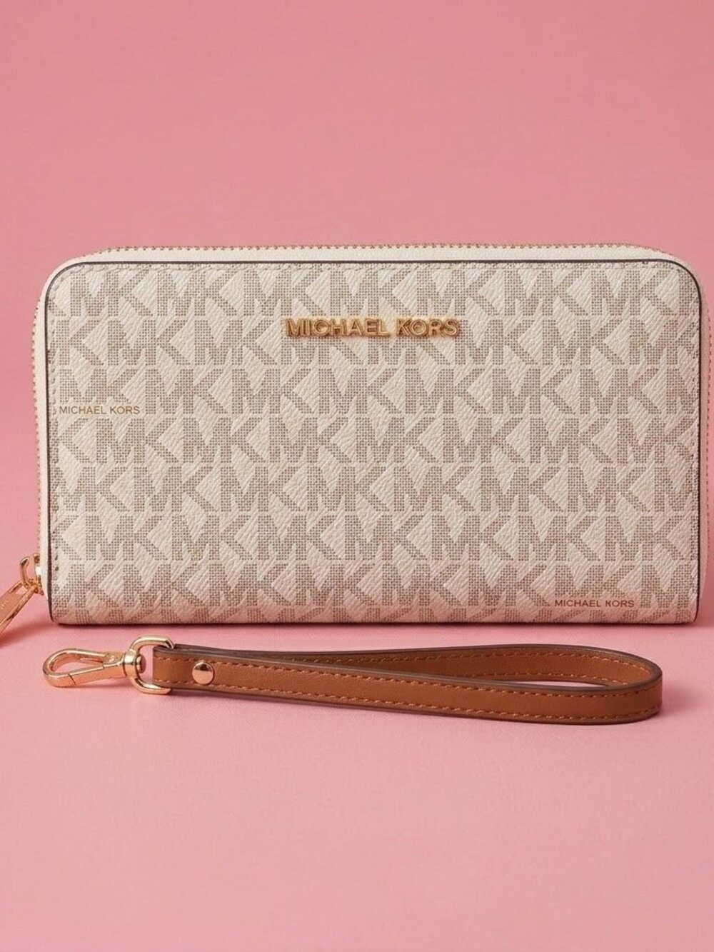 NWT Michael Kors‎ White Logo Patterned Wallet